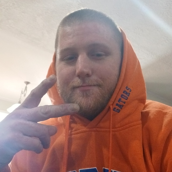Profile Picture of Sean Cooper (@sacooper728) on Poshmark