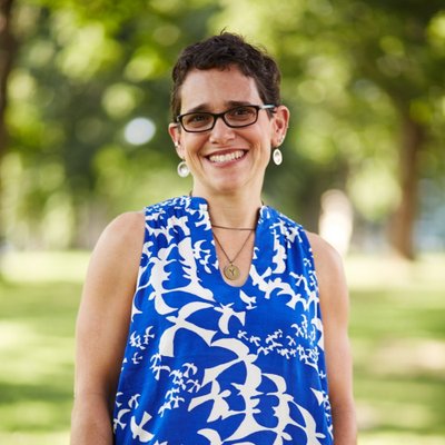 Profile Photo of Lisa Kohn (@LisaKohnWrites) on Twitter