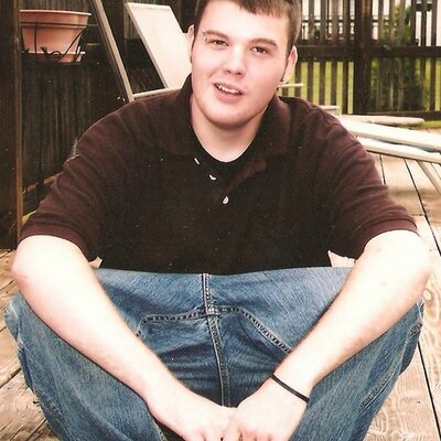 Profile Picture of Daniel Alsup (@drseussisdead) on Twitter