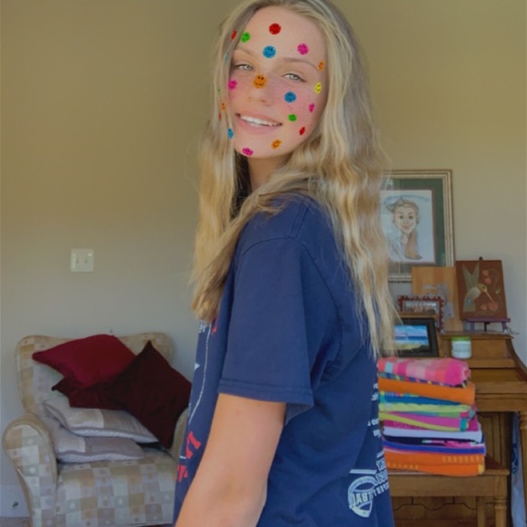 Profile Picture of Amber Dart (@amber_dart) on Poshmark