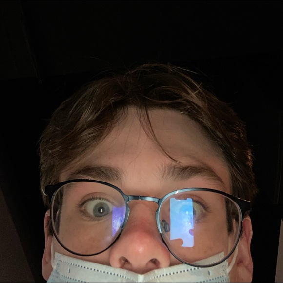 Profile Picture of Grant Davis (@gantman223) on Poshmark