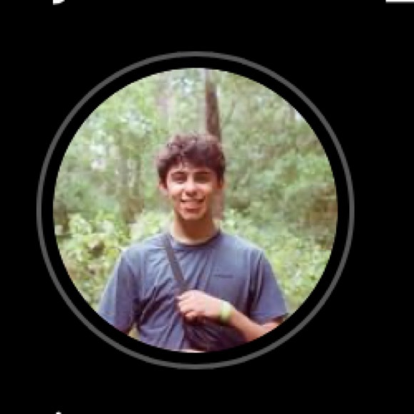 Profile Picture of Jesse Cox (@jc16tbnr) on Poshmark