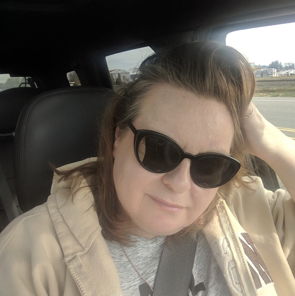 Profile Picture of Kylie Stansbury (@ukkylie) on Poshmark