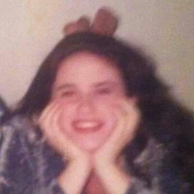 Profile Picture of Stacy Earnest (@stacylena77) on Twitter