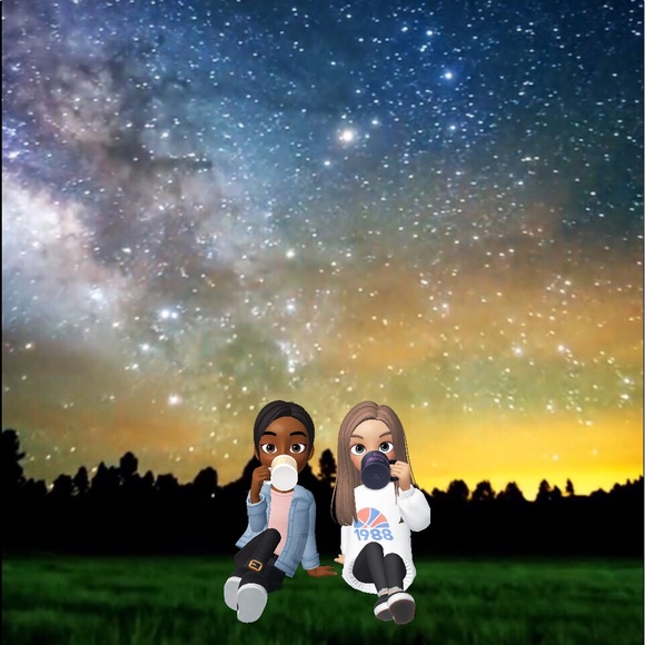 Profile Picture of Hilary Jackson (@yomuffins13) on Poshmark