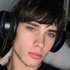 Profile Picture of Andrew Russell (@andrew.russell7) on Tiktok