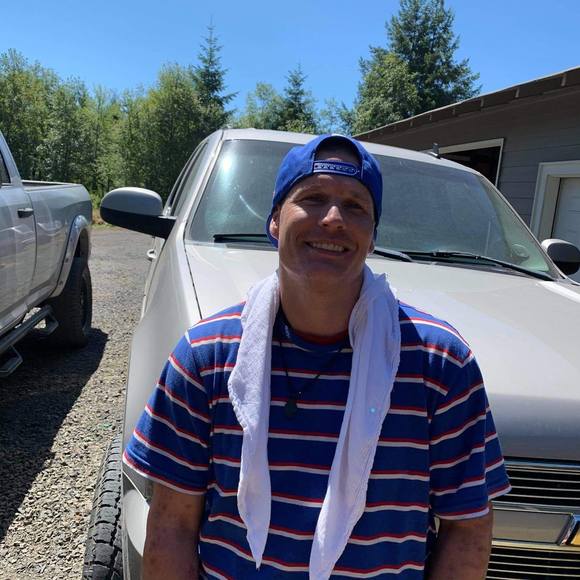 Profile Picture of Ryan Roy (@ryan_roy) on Poshmark