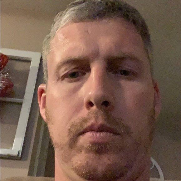 Profile Picture of Randy Neumann (@randyneumann) on Poshmark