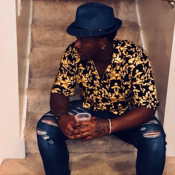 Profile Picture of Darrell Rice (@masterpiece32) on Poshmark