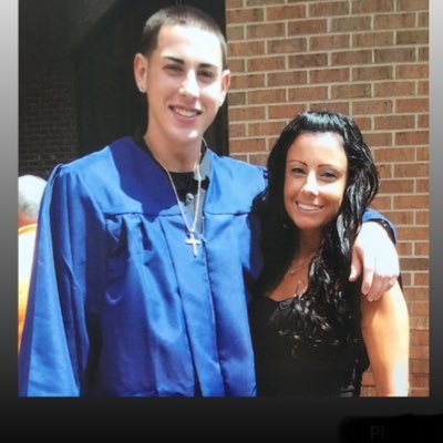 Profile Picture of Lorri D.  🇮🇹Phillips ONLY MOM  💔 (@LorriD315) on Twitter