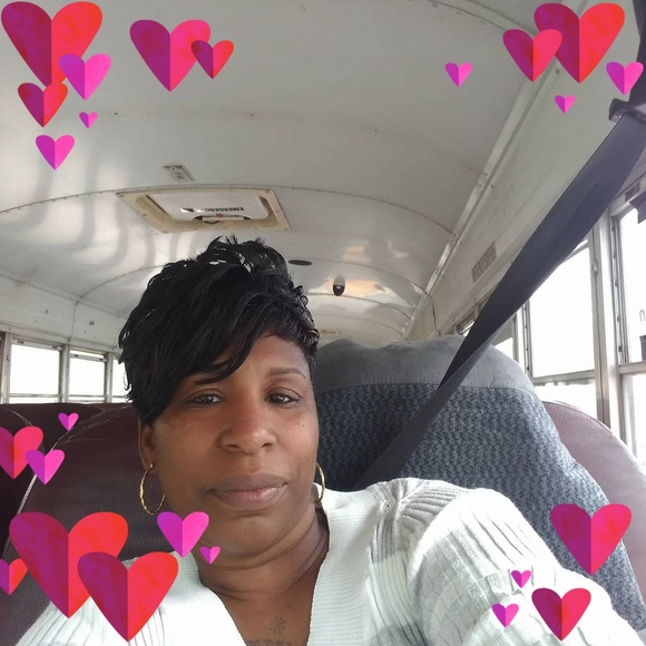 Profile Picture of Tamara Blount jones (@tamarablount) on Poshmark