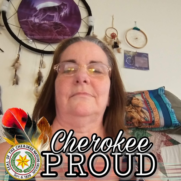 Profile Picture of Kimberly Kyle (@littlesioux) on Poshmark