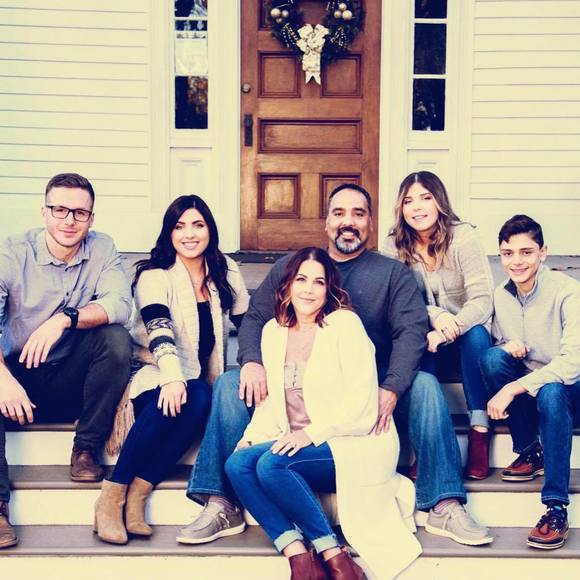 Profile Picture of Teresa Andrillon (@teresaandrillon) on Poshmark