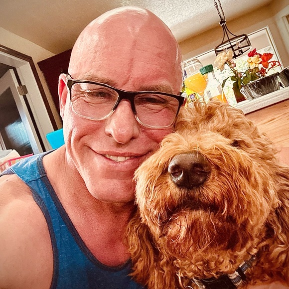 Profile Picture of Gordon Gill (@gillbo560) on Poshmark