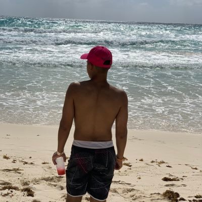 Profile Picture of Kenley Van Embricqs (@kenley_ve) on Twitter