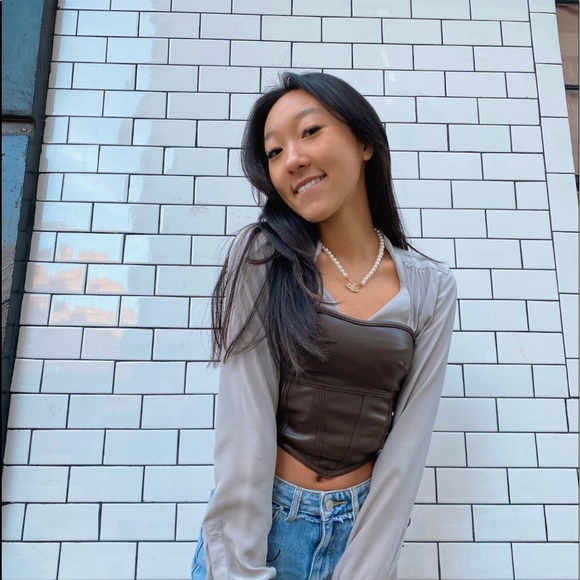 Profile Picture of Alexa Kim (@alexagkim03) on Poshmark