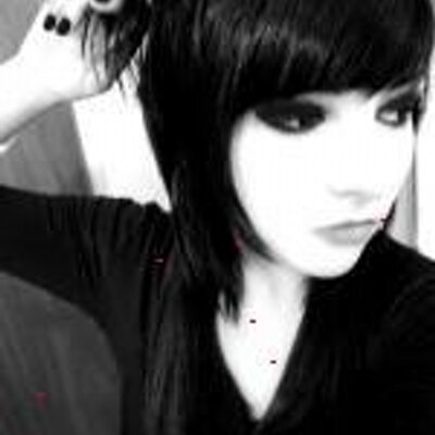 Profile Picture of Julia Neal (@Fulotudi) on Twitter