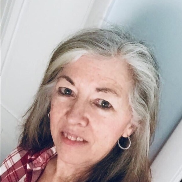 Profile Picture of Sue Dannenhoffer (@dannen1277) on Poshmark