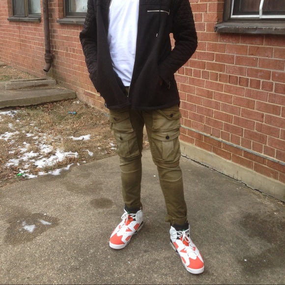 Profile Picture of Andre Hunter (@drehuncho22) on Poshmark