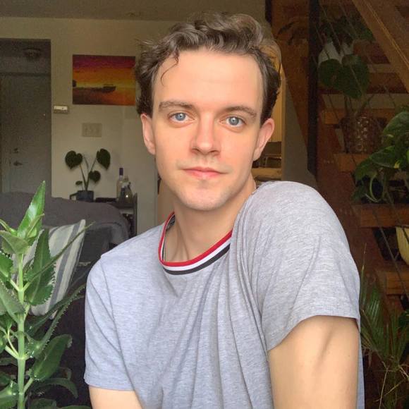 Profile Picture of Alexander King (@alexanderkingdc) on Poshmark