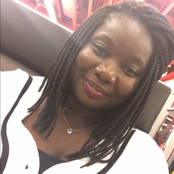 Profile Picture of Altonnett Guyton (@nett1534) on Poshmark