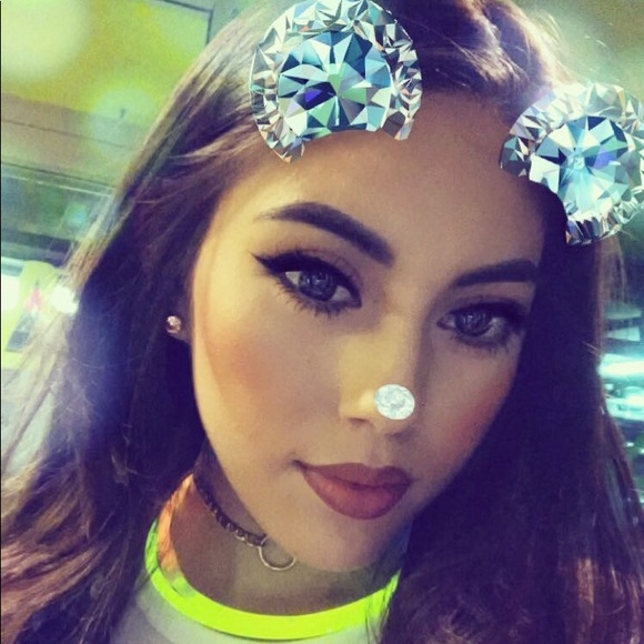 Profile Picture of Katherin Del rosal (@katrina_21) on Poshmark