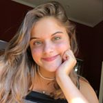 Profile Picture of Carly Elisabeth (@carlyyherman) on Instagram