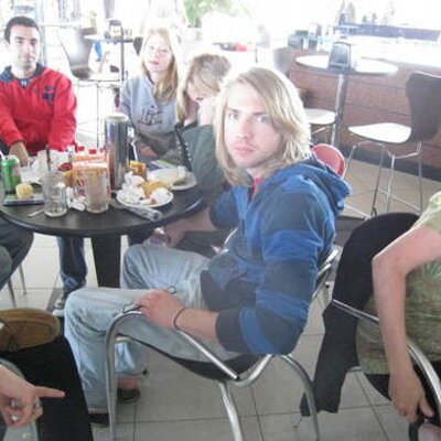 Profile Picture of Aaron Hatcher (@hatchthemusic) on Twitter