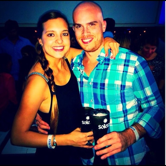 Profile Picture of Ana Zubeldia (@anazubeldia) on Poshmark