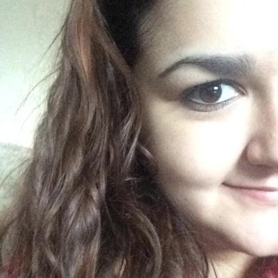 Profile Picture of Tara Khan (@TaraLara1995) on Twitter