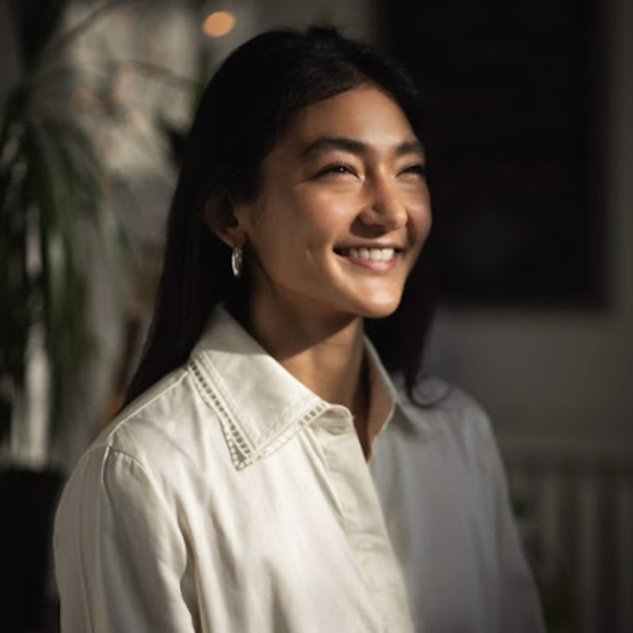 Profile Picture of Jennie Geleff (@jennifergeleff) on Poshmark