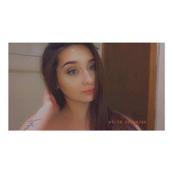 Profile Picture of Colbie Duplechin (@colbieduplechin) on Poshmark