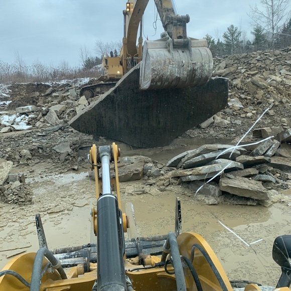 Profile Picture of Jesse Jingle (@smoke420_2014) on Poshmark