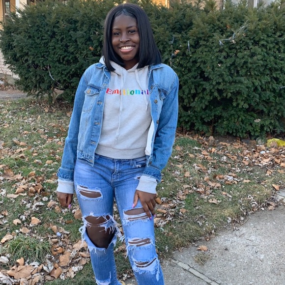 Profile Picture of Dadra Vance (@dadrav17) on Poshmark