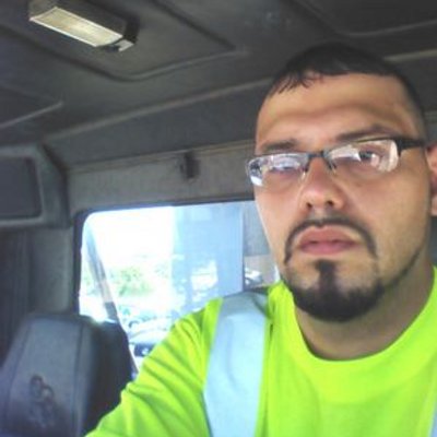 Profile Picture of Stephen Villareal (@Vreal1983) on Twitter