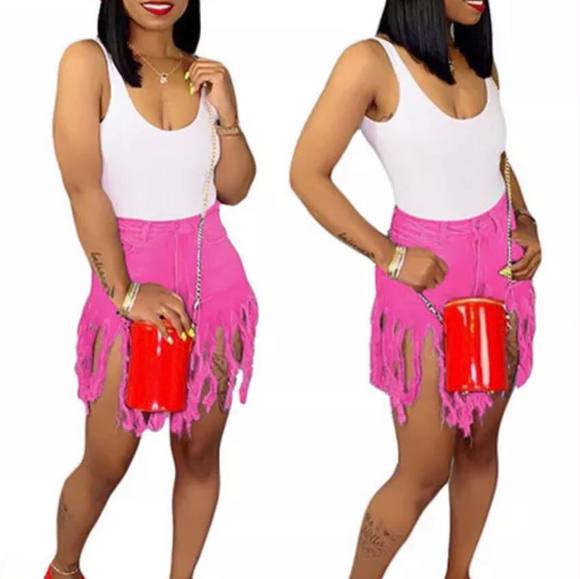 Profile Picture of Balenciaga Balenciaga (@b_balenciaga) on Poshmark