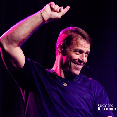 Profile Picture of Tony Robbins Daily (@scuderinello201) on Twitter