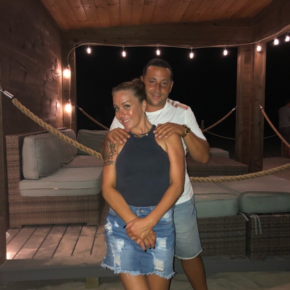 Profile Picture of Christine Christine (@christine1283) on Poshmark