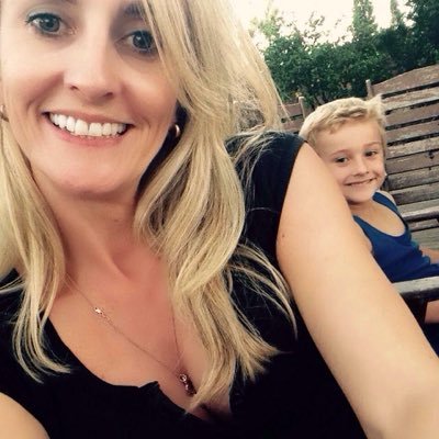 Profile Picture of Penelope Howard (@PitstopHoward) on Twitter