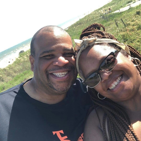 Profile Picture of Ernest Thomas (@ek_thomas50) on Poshmark