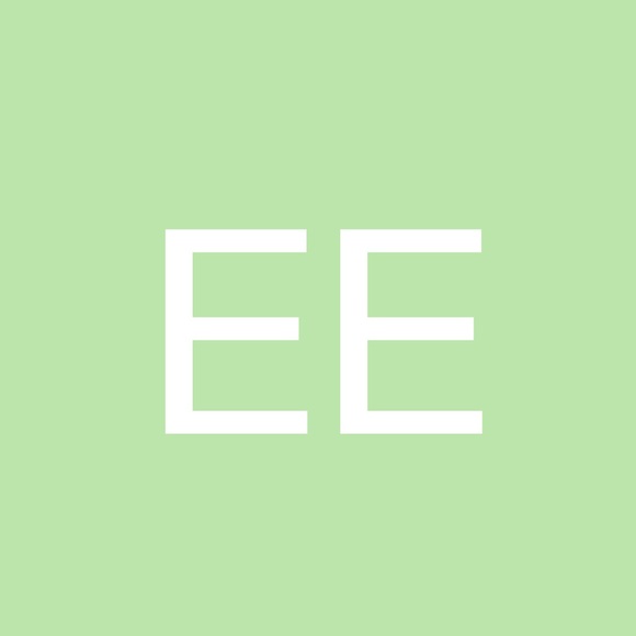 Profile Picture of Ember Ember (@ember36888) on Poshmark