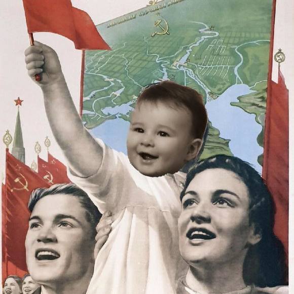 Profile Picture of Alex Arruda (@a_arruda) on Poshmark