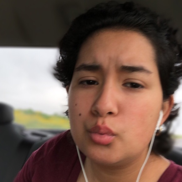 Profile Picture of Whitney Sanchez (@its_whitney820) on Poshmark