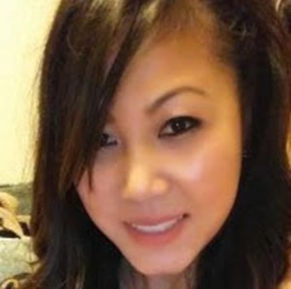 Profile Picture of Anna Yan (@annayan702) on Poshmark