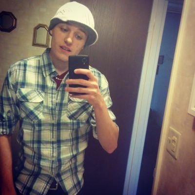 Profile Picture of Josh Nyberg (@60ded08672264bf) on Twitter