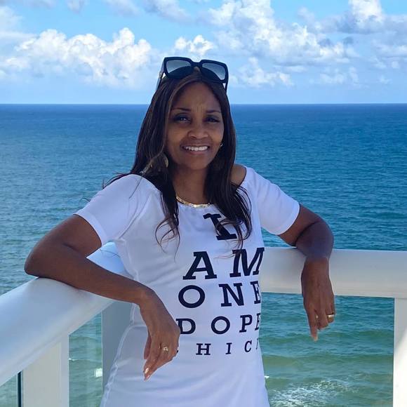 Profile Picture of Leslie sudler Sudler (@sudlerl) on Poshmark