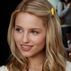 Profile Picture of Isabelle Jordan (@DeadlyInHeels) on Twitter