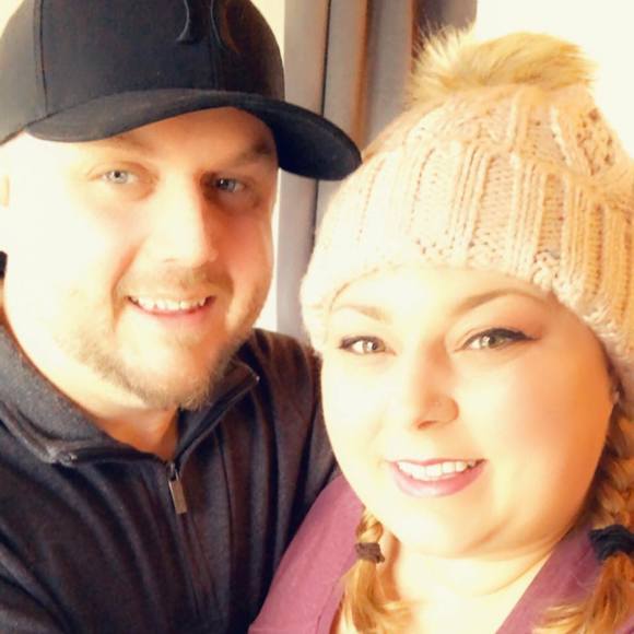 Profile Picture of Rachelle Forler (@rachelleforler) on Poshmark