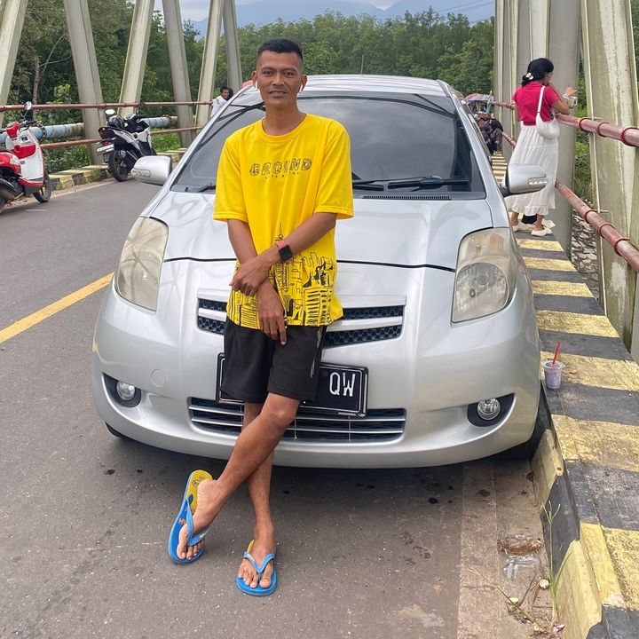 Profile Picture of STUART COLLIN (@stuartcollin8) on Tiktok