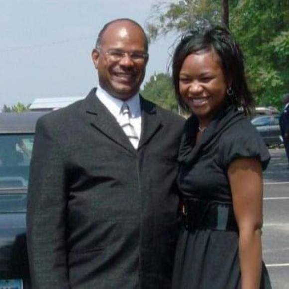 Latrese Lyerly - Poshmark Profile Picture of Latrese Lyerly (@lmbristo) on Poshmark